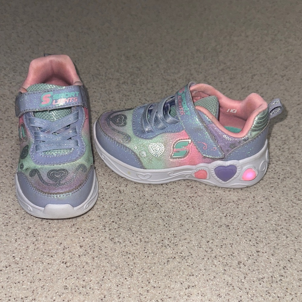 Skechers Light Up Girls Heart Lights Glittery Blue and Pink Shoes Size 8